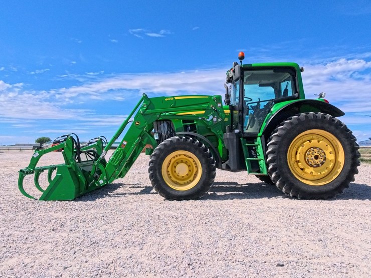 2011-john-deere-7530-premium-image-2