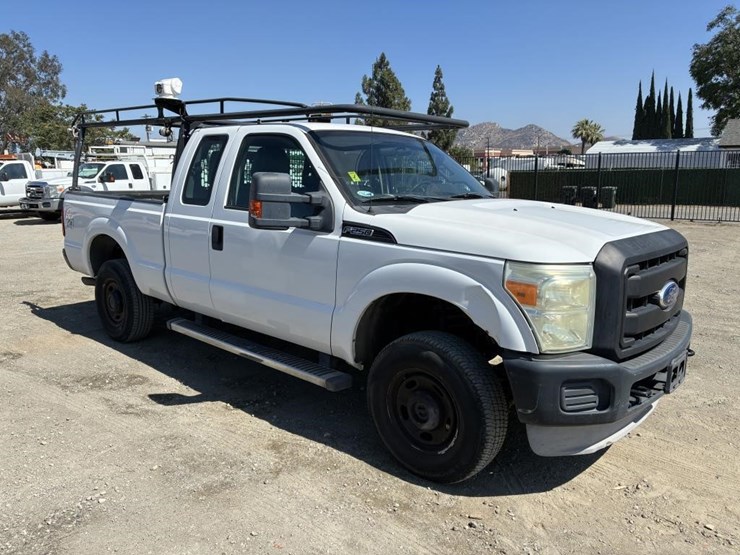 2011-ford-f250-image-2