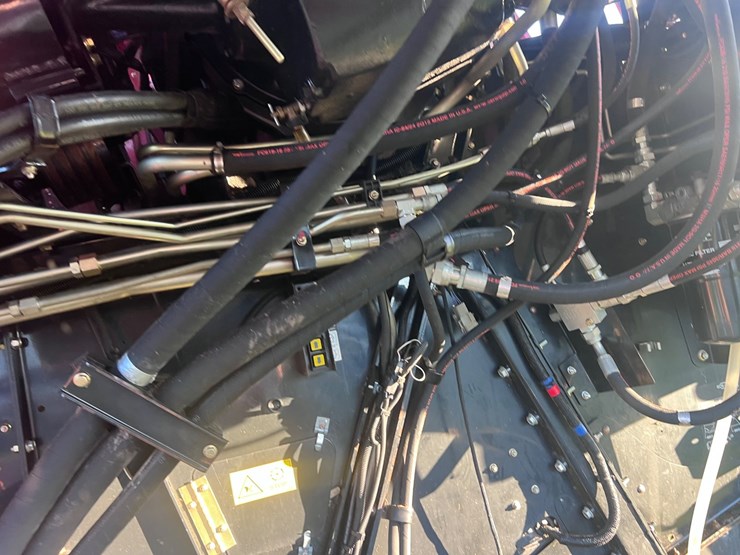 case-ih-5140-image-25