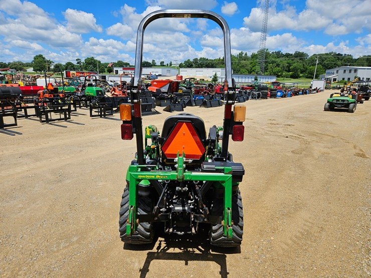 john-deere-1025r-image-4