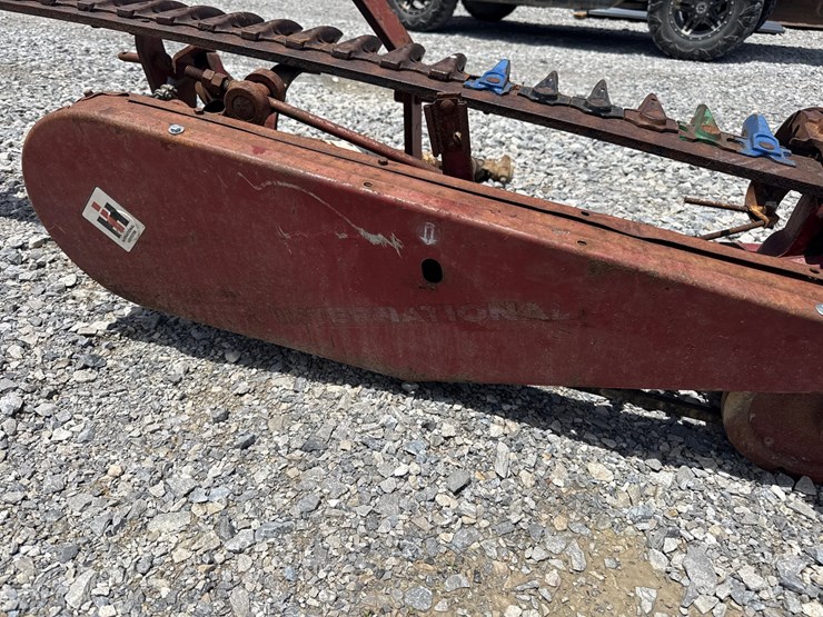 case-ih-1300-image-3