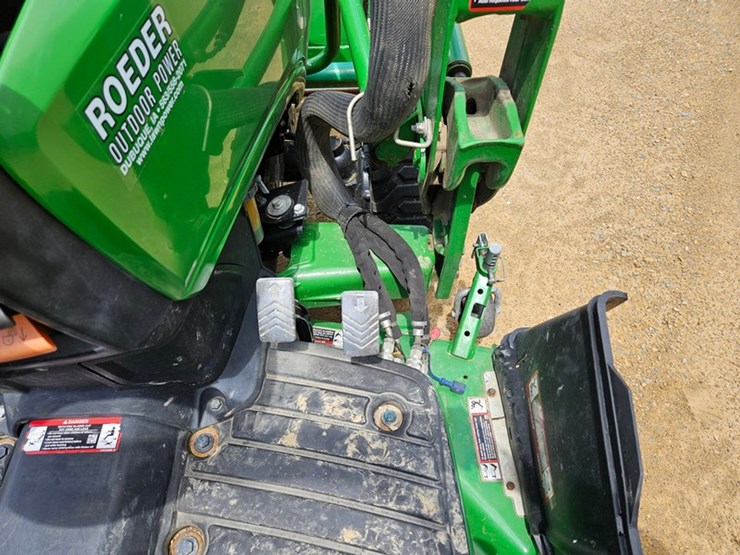 john-deere-1025r-image-35