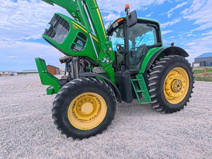 2011-john-deere-7530-premium-image-104