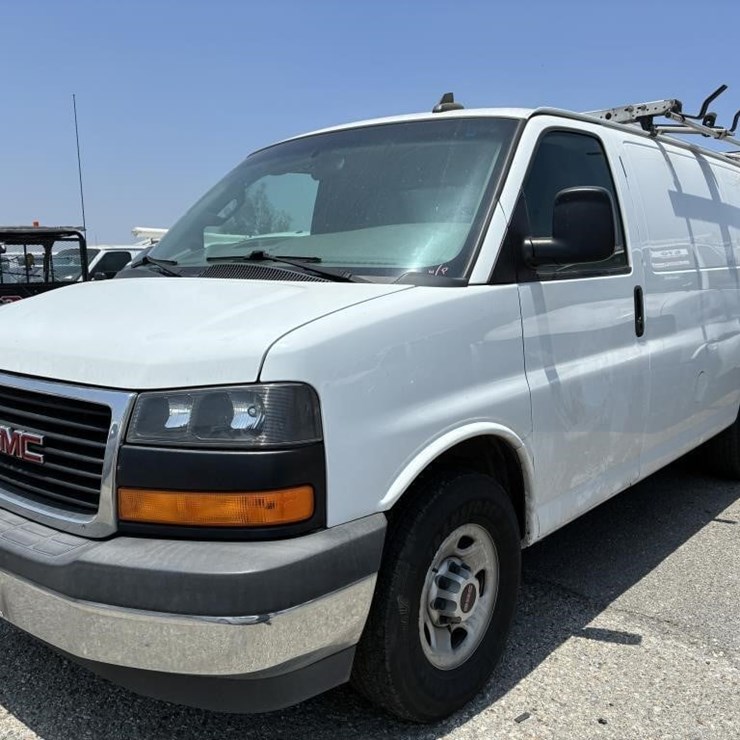 2017 UTILITY Van