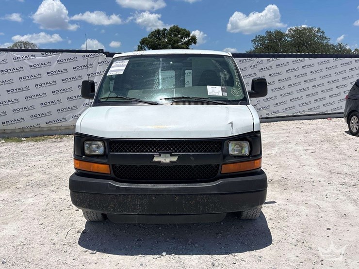 2005-gmc-2500-image-25
