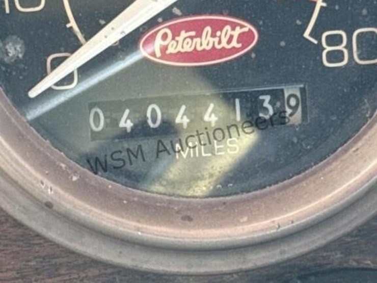 1999-peterbilt-357-image-25