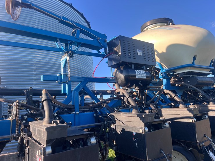 kinze-3600-image-17