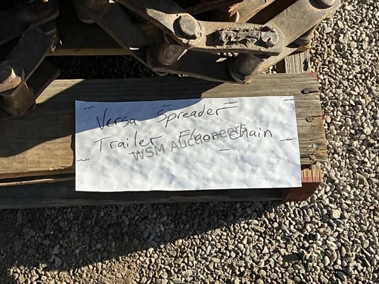 pallet-of-drive-chains-for-v-bottom-spreader-image-7