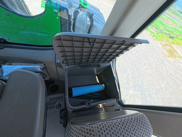 2022-john-deere-9520r-image-56