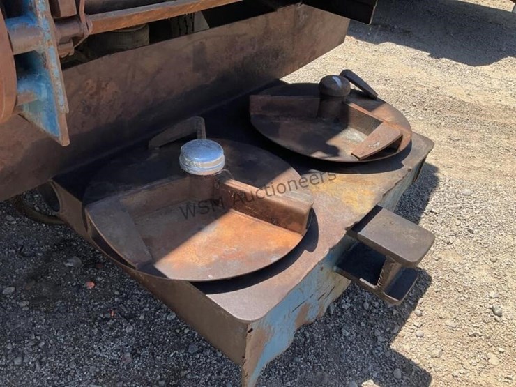 2012-versa-v-bottom-spreader-trailer-image-11