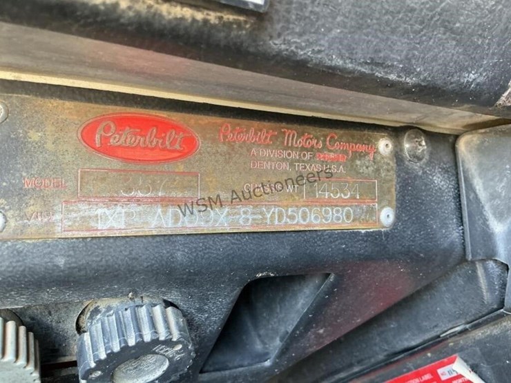 2000-peterbilt-357-image-15
