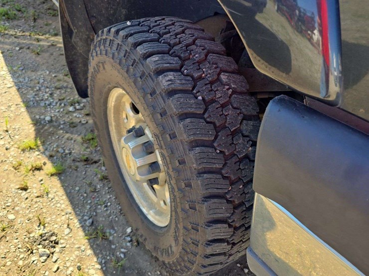 2003-chevrolet-2500hd-pick-up-truck,-211,414-miles,-extended-cab,-long-bed,-gas,-power-window-and-locks,-6.0-vortec,-vin--1gchk29u33e374043-image-15