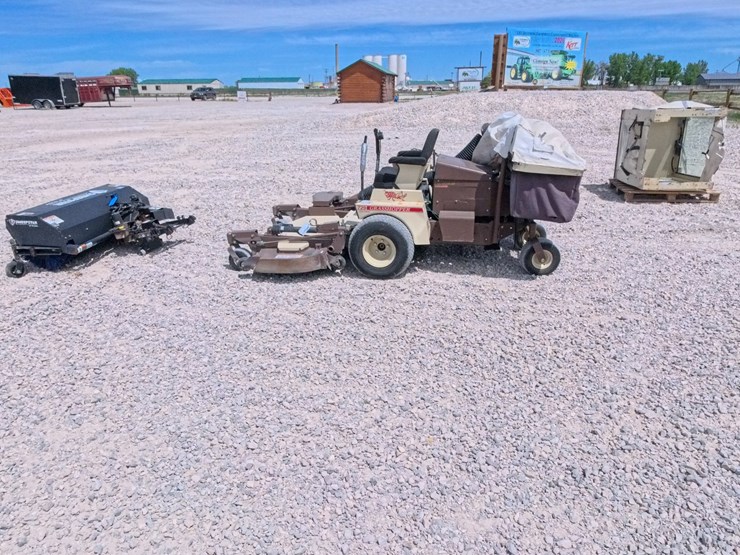 #1035-•-2008-grasshopper-729-zero-turn-mower-image-3