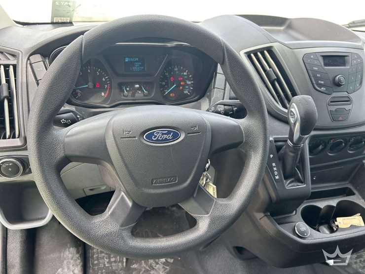 2017-ford-transit-image-11