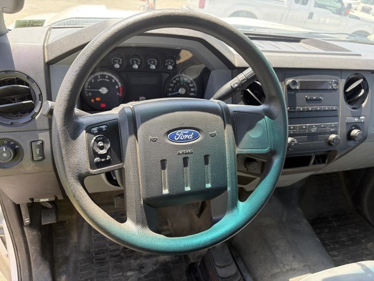 2011-ford-f250-image-14