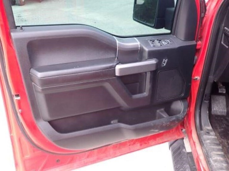 2016-ford-f150-image-13