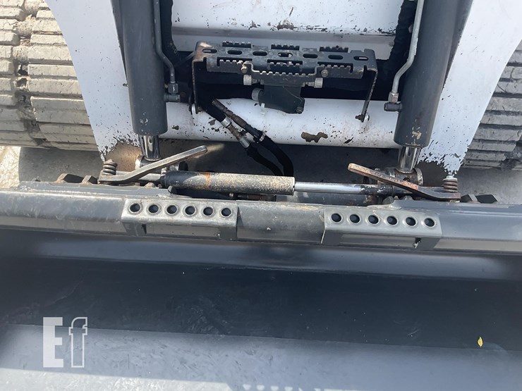 2023-bobcat-t770-image-12