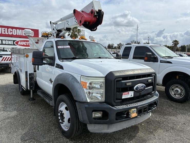 2012-ford-f550-image-2