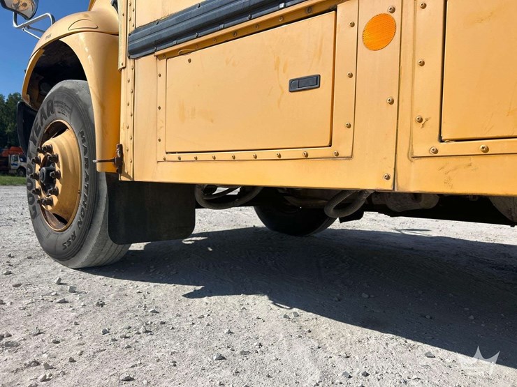 2013-ic-corporation-pb105-school-bus-image-24