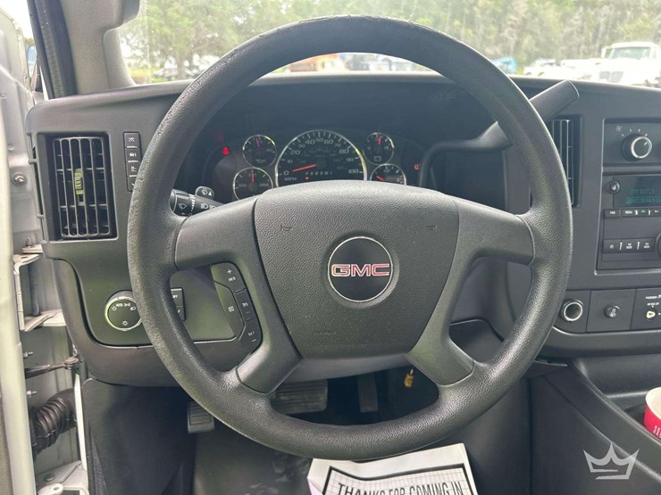 2019-gmc-savana-12ft.-reefer-box-truck-image-11