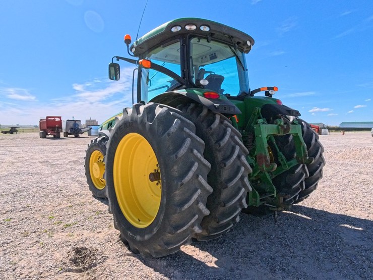 john-deere-8285r-image-4