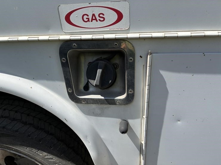 2013-ford-f450-image-10