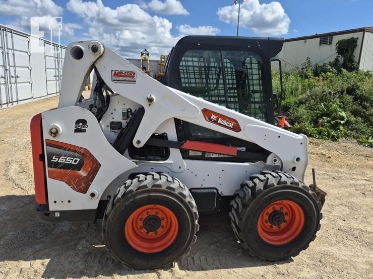 2024-bobcat-s650-image-9