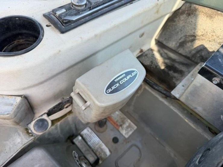 2008-yanmar-vio35-5b-image-10