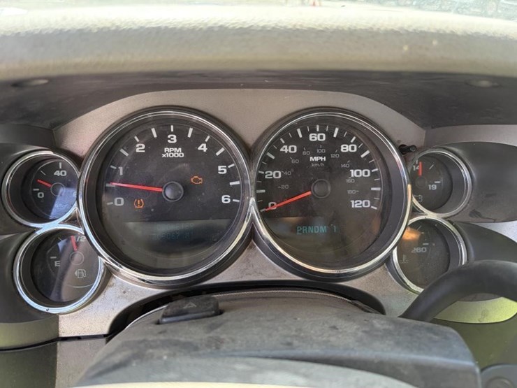 2008-chevrolet-2500-image-14