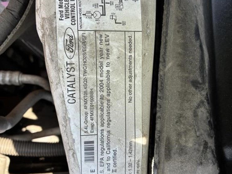 2004-ford-f250-xl-image-9