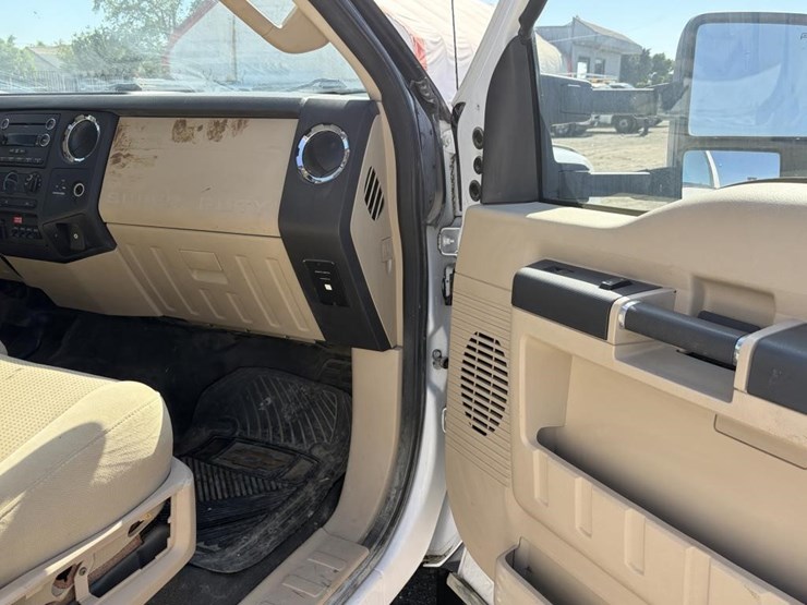 2010-ford-f450-image-10