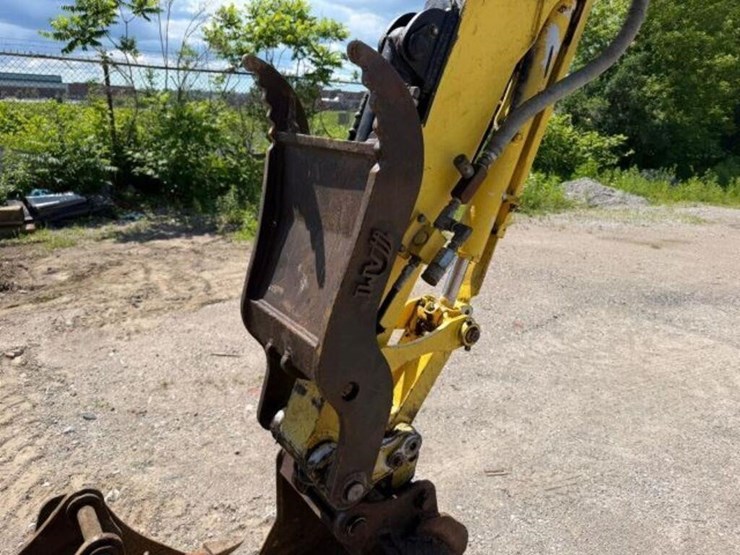 2008-yanmar-vio35-5b-image-16