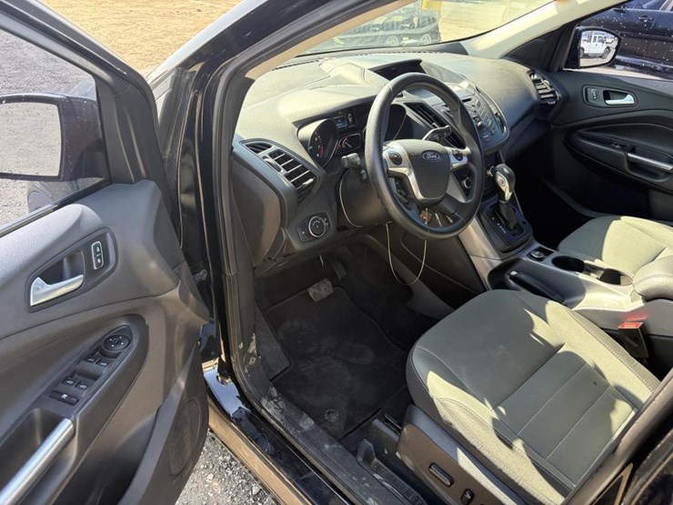 2016-ford-escape-image-14