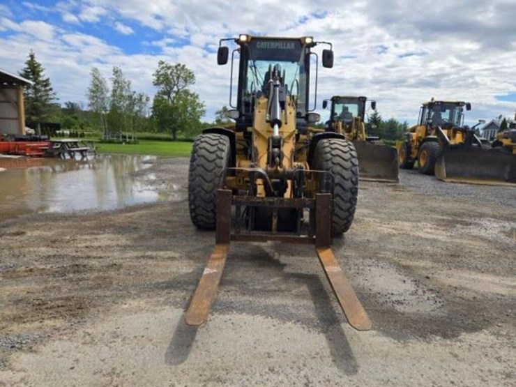 2010-caterpillar-924h-image-2