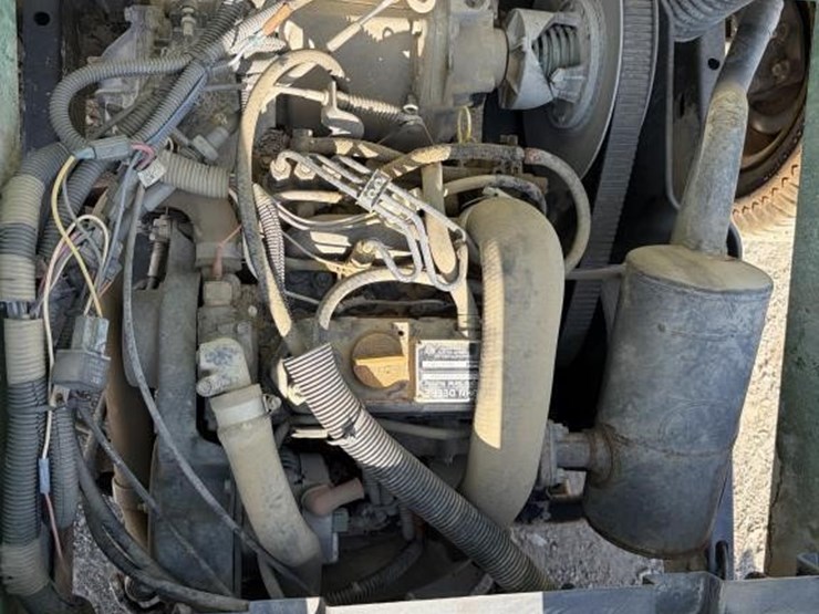 john-deere-gator-image-9