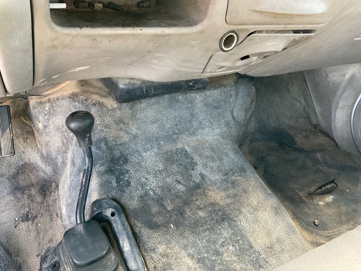 2001-ford-f350-image-16