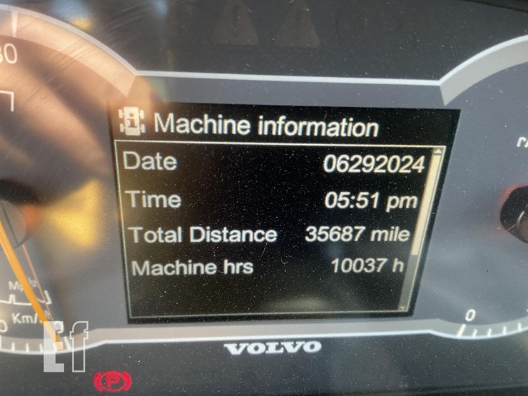 2016-volvo-a25g-image-15