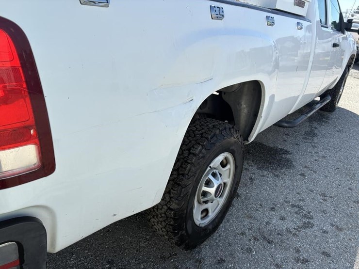 2012-gmc-sierra-2500-image-6