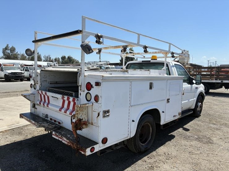 2004-ford-f350-image-3