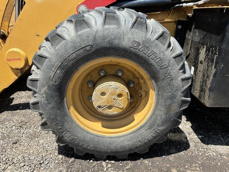 2022-caterpillar-430-image-10