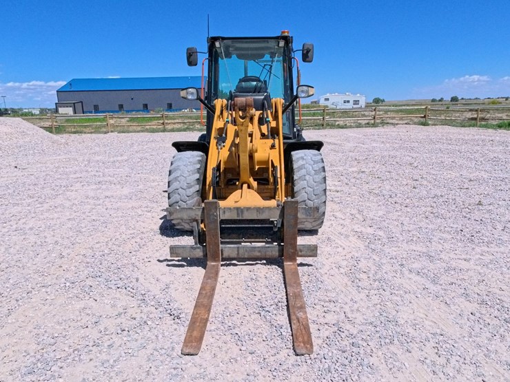 2014-caterpillar-907h2-image-7