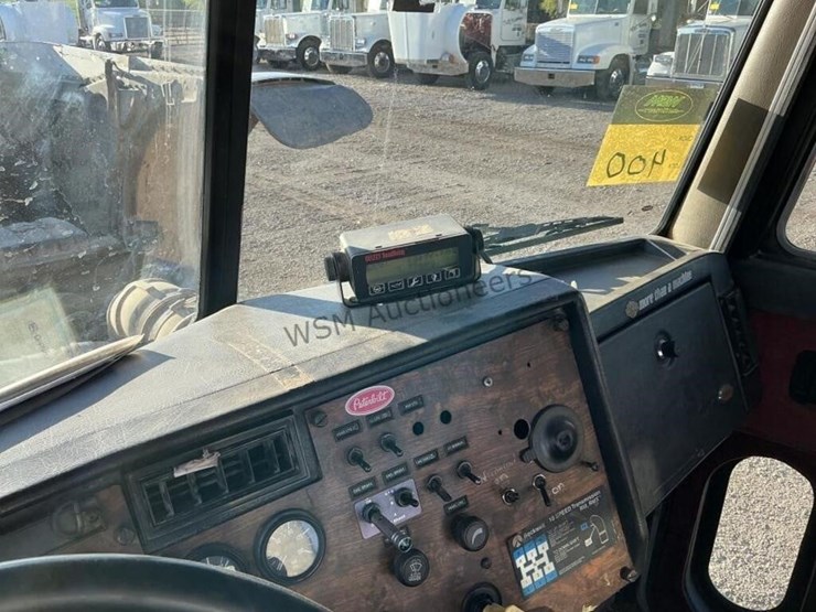 1997-peterbilt-379-image-20