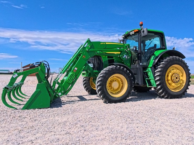 2011-john-deere-7530-premium-image-1
