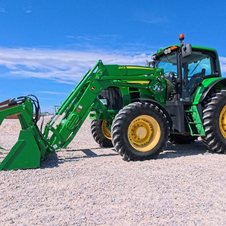 2011 JOHN DEERE 7530 PREMIUM