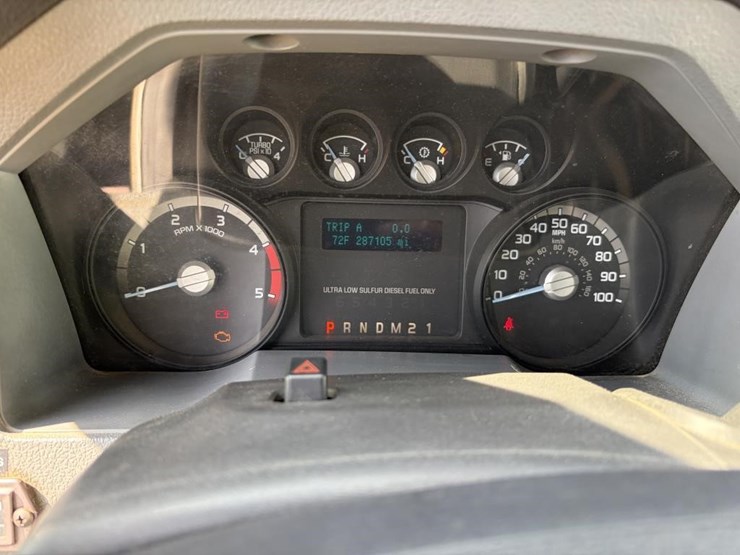 2012-ford-f550-image-19