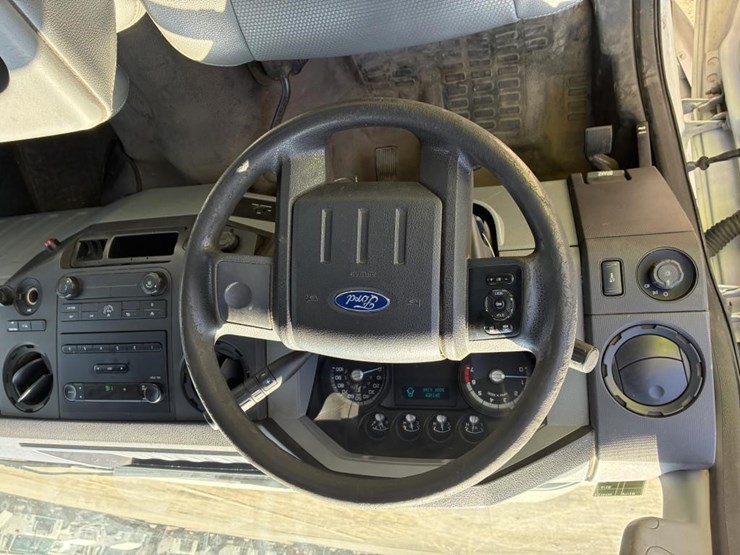 2011-ford-f250-image-14