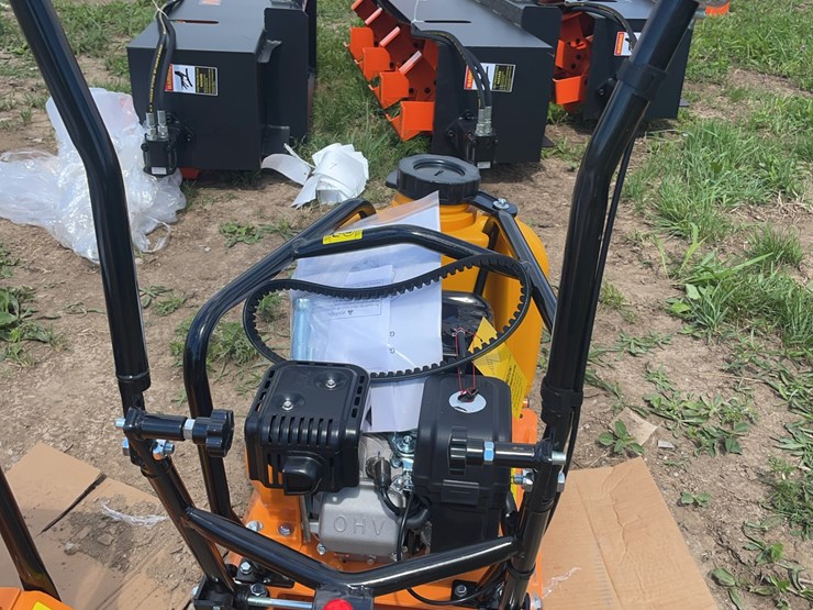 loncin-plate-compactor-c80t-image-5