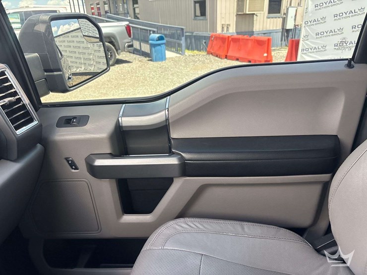 2015-ford-f150-image-19
