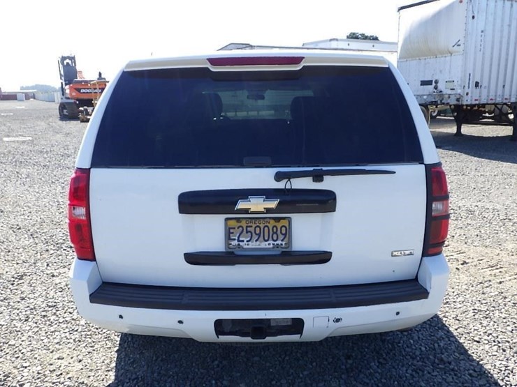 2008-chevrolet-tahoe-image-6