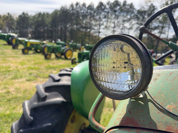 john-deere-3020-image-34